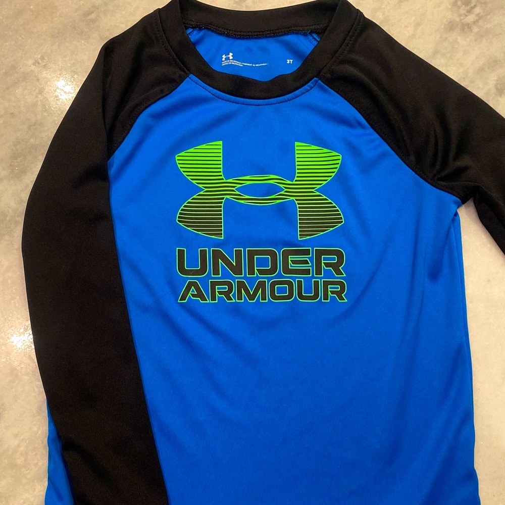 Under Armour 3T toddler boy dry fit long sleeve shirt
